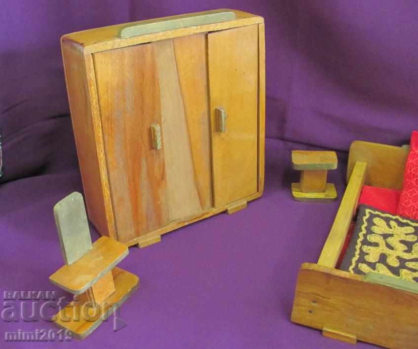 60s Old Children's Wooden Doll Set - 6 60s Old Children's Wooden Doll Set - 6