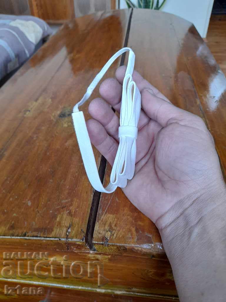 Auction Old bow tie Auction Old bow tie