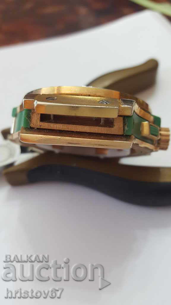 Hublot - 5 Hublot - 5