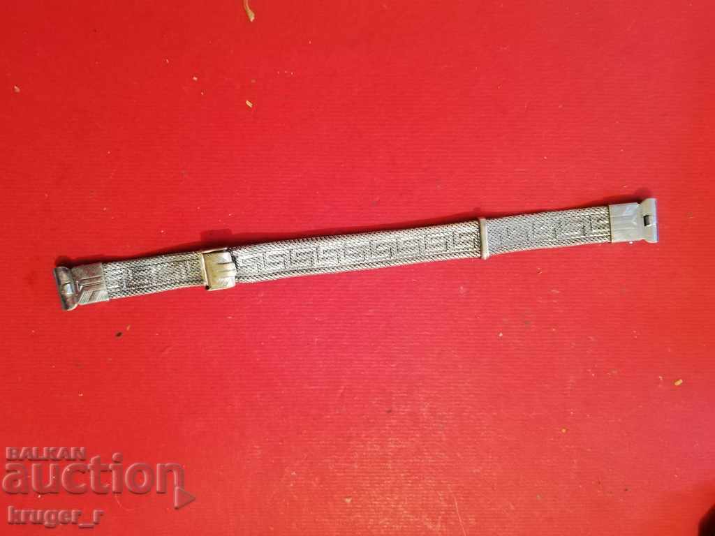 Metal chain for women's watch with price 7.00 BGN | € 3.58 Metal chain for women's watch with price 7.00 BGN | € 3.58