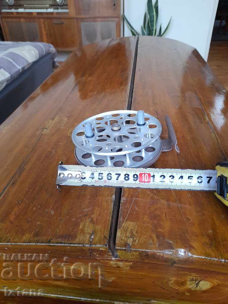 Auction  Old fishing reel