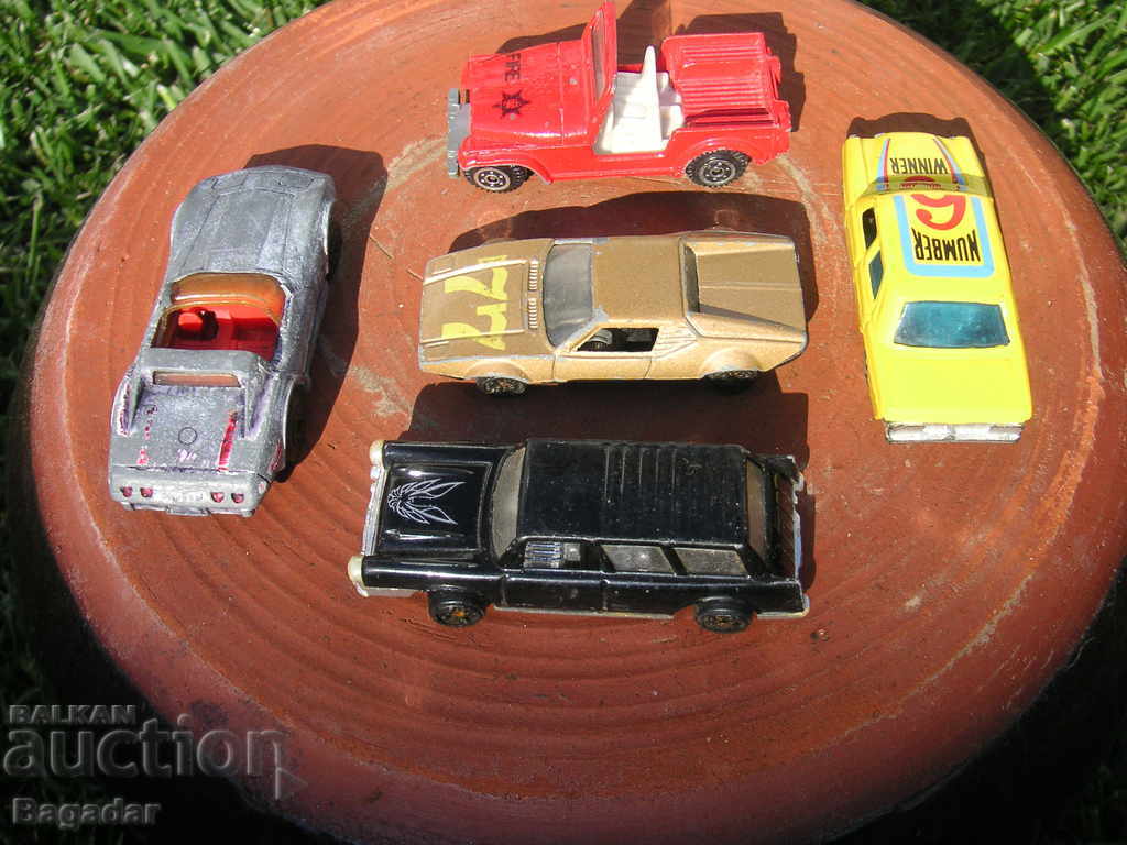 Παράδοση μεταλλικά καροτσάκια Παράδοση μεταλλικά καροτσάκια