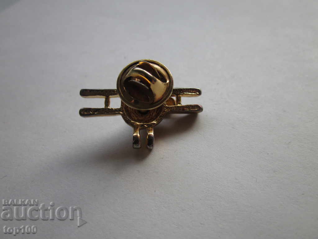 PLANE PLANE MADE IN U S A !!! with price 2.00 BGN | € 1.02 PLANE PLANE MADE IN U S A !!! with price 2.00 BGN | € 1.02