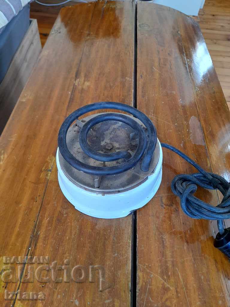 Old Elprom stove with price 35.00 BGN | € 17.90 Old Elprom stove with price 35.00 BGN | € 17.90