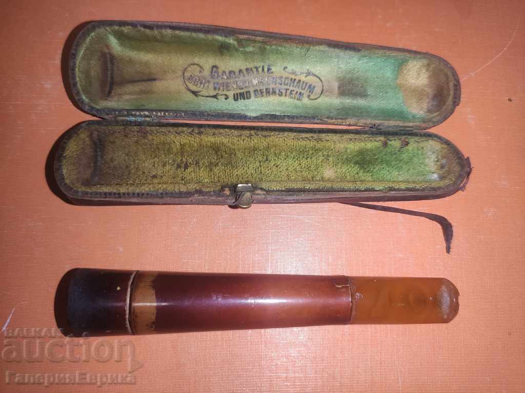 Țigări vechi de chihlimbar / echt wiener meerschaum / cu preț 149.00 BGN | € 76.18