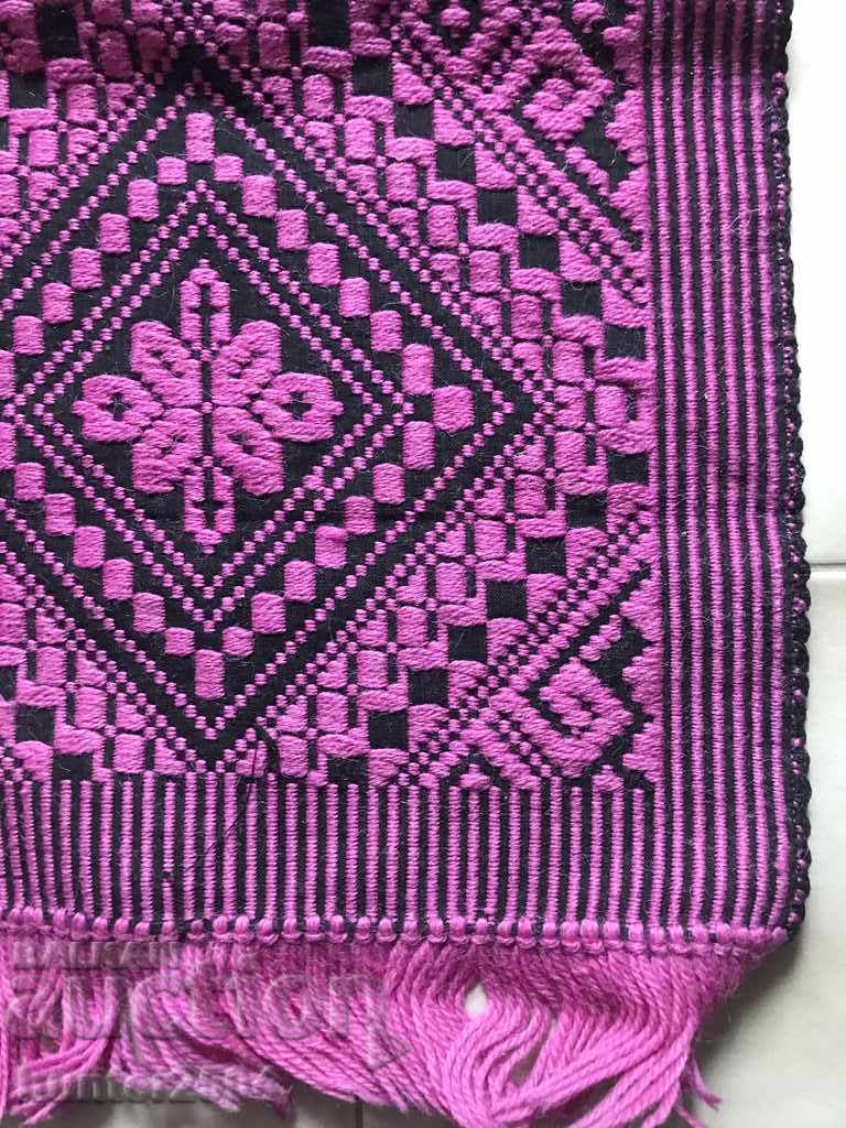 Кувьор,пътека-68/140 см,без ресните с цена 29.95 лв. | € 15.31 Кувьор,пътека-68/140 см,без ресните с цена 29.95 лв. | € 15.31