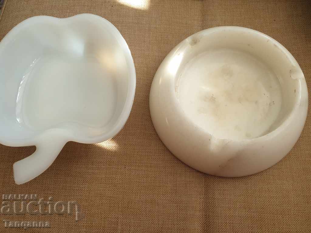 Marble ashtray and bowl with price 20.00 BGN | € 10.23 Marble ashtray and bowl with price 20.00 BGN | € 10.23