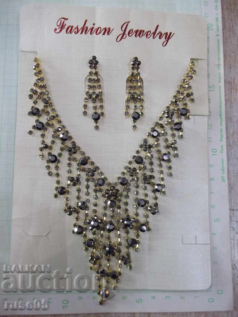 Necklace and earrings with stones imitation jewelry with price 60.00 BGN | € 30.68 Necklace and earrings with stones imitation jewelry with price 60.00 BGN | € 30.68
