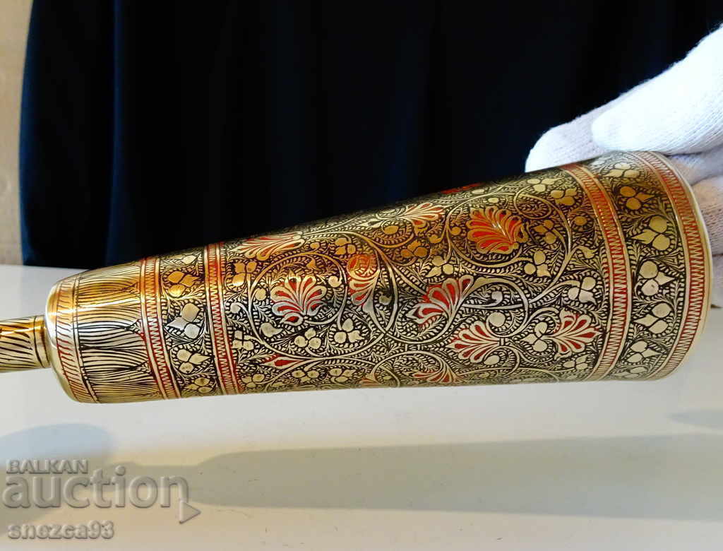 Δημοπρασία Βασιλικό χάλκινο κανάτι κρασιού, κυψελωτό σμάλτο Δημοπρασία Βασιλικό χάλκινο κανάτι κρασιού, κυψελωτό σμάλτο