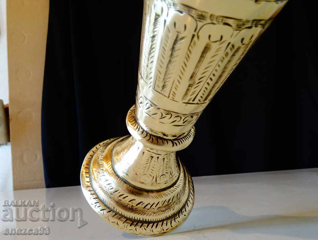 Auction  Ancient Indian Bronze Goblet Elephant, Peacock