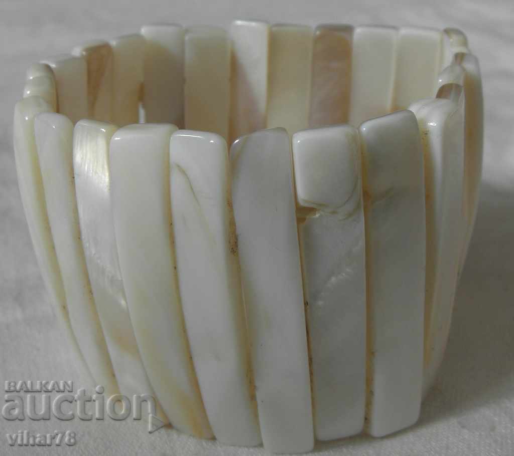 Old stretch mother-of-pearl bracelet - 5 Old stretch mother-of-pearl bracelet - 5