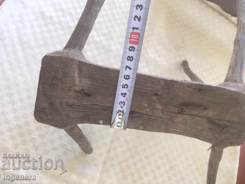 Delivery of HANGER HANGER NATURAL WOOD ANCIENT