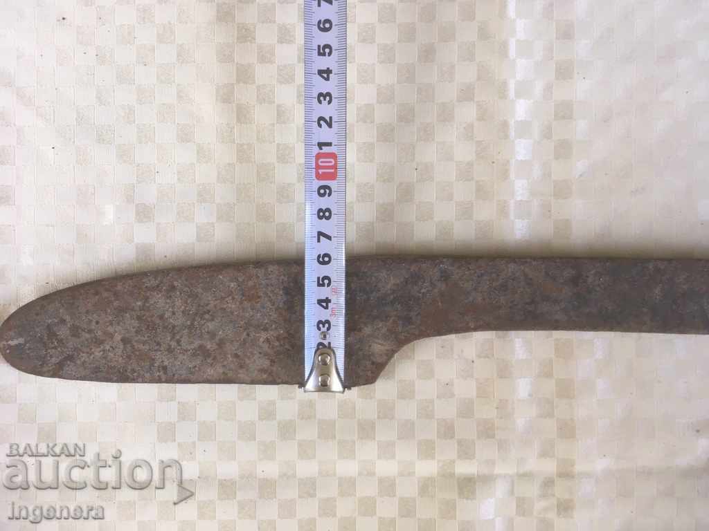 Delivery of KNIFE BLADE TOOL TOOL LARGE THICK FORGED-2250 GR Delivery of KNIFE BLADE TOOL TOOL LARGE THICK FORGED-2250 GR
