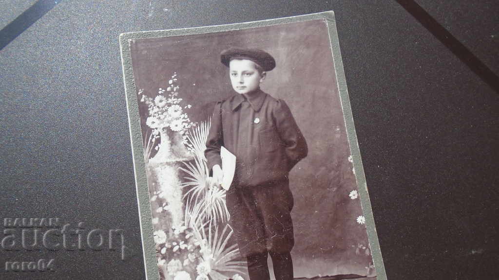 Delivery of OLD PHOTOGRAPHY - DRESDEN - CARDBOARD Delivery of OLD PHOTOGRAPHY - DRESDEN - CARDBOARD