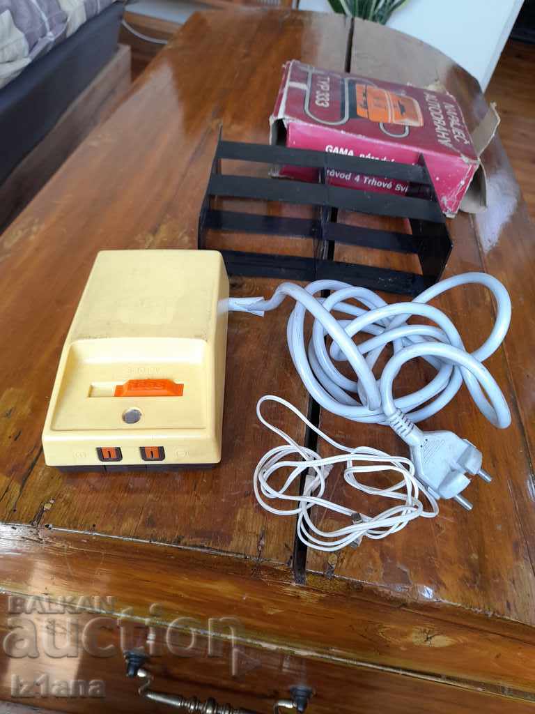 Δημοπρασία Παλιό τροφοδοτικό TYP 333 Δημοπρασία Παλιό τροφοδοτικό TYP 333