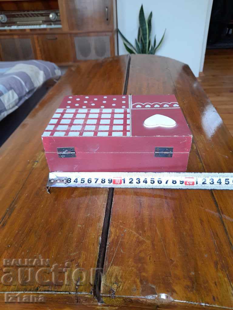 Δημοπρασία Παλιό ξύλινο κουτί, τσάντα ταξιδιού