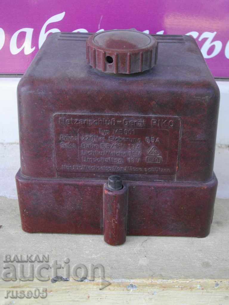 Δημοπρασία Γερμανικά παλιό μετασχηματιστή με ρυθμιστή τάσης Δημοπρασία Γερμανικά παλιό μετασχηματιστή με ρυθμιστή τάσης