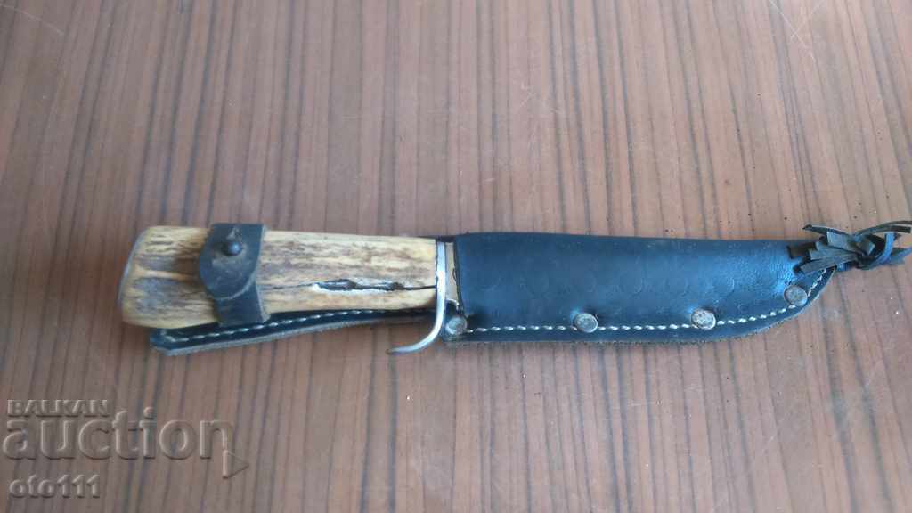 HUNTING KNIFE WITH CANIA