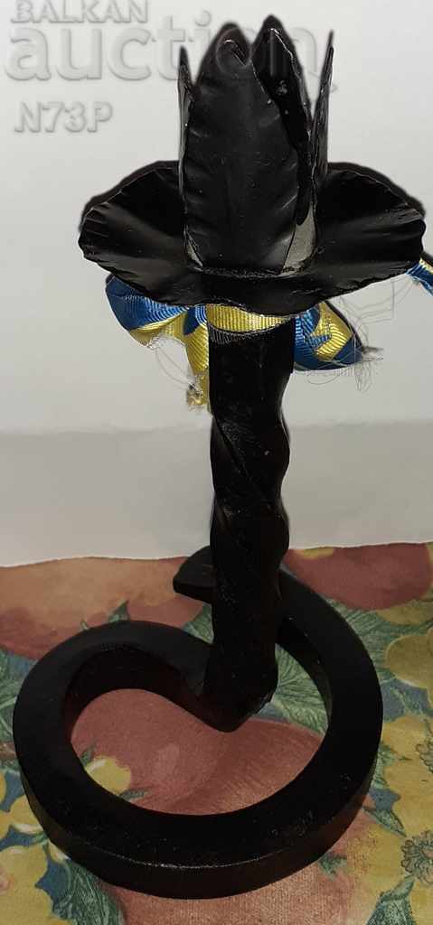 Auction SWEDISH CANDLEHOLDER. WROUGHT IRON. HANDMADE. Auction SWEDISH CANDLEHOLDER. WROUGHT IRON. HANDMADE.