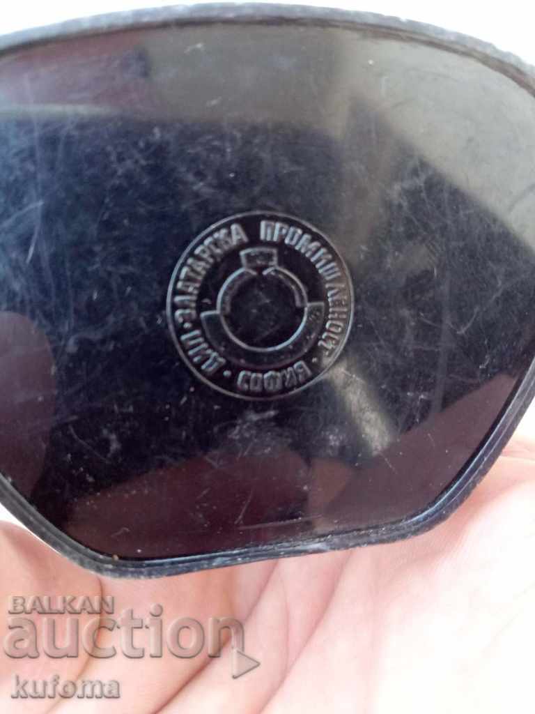 Auction Gold-plated cufflinks Auction Gold-plated cufflinks