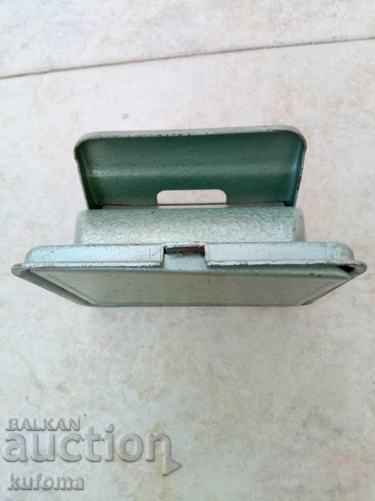 Licitație Perforator de hârtie german Licitație Perforator de hârtie german