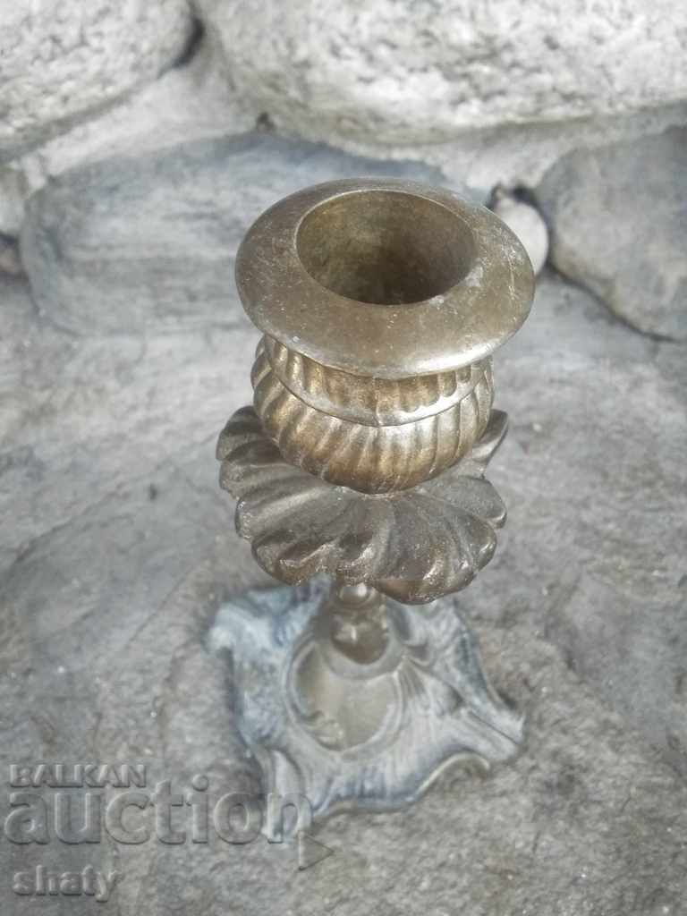 Delivery of Old bronze candlestick Delivery of Old bronze candlestick