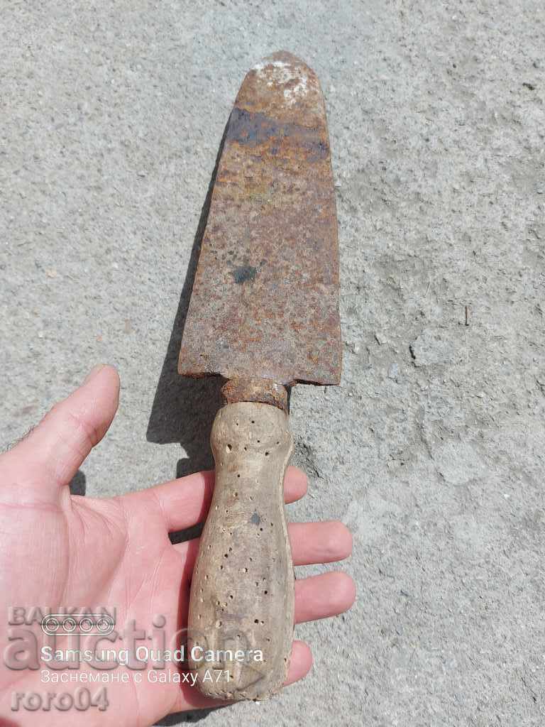 Auction BLADE - 150 ANNUALLY Auction BLADE - 150 ANNUALLY