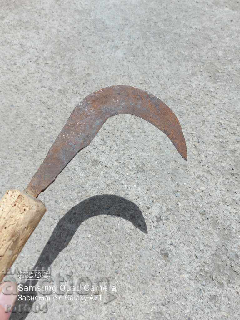 Auction  KOSER - SICKLE - BLADE
