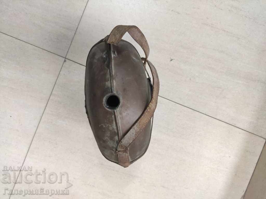 Delivery of An old copper peacock bowl Delivery of An old copper peacock bowl