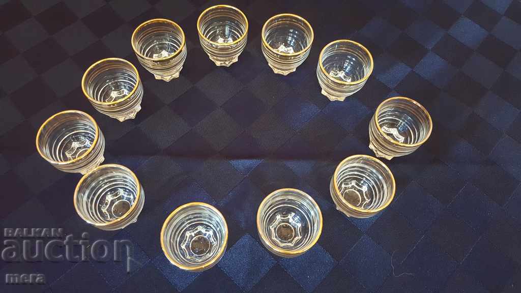 Κύπελλα για συμπύκνωση με επιχρύσωση με τιμή 35.00 BGN | € 17.90