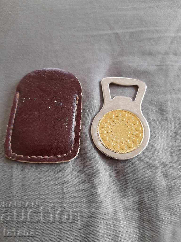 An old opener with price 5.00 BGN | € 2.56 An old opener with price 5.00 BGN | € 2.56