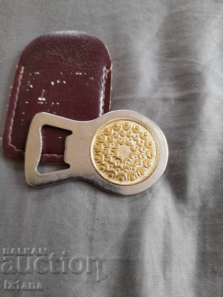 Delivery of An old opener Delivery of An old opener