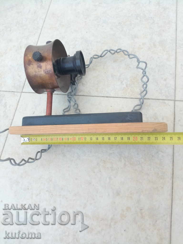 Auction An old night lamp Auction An old night lamp