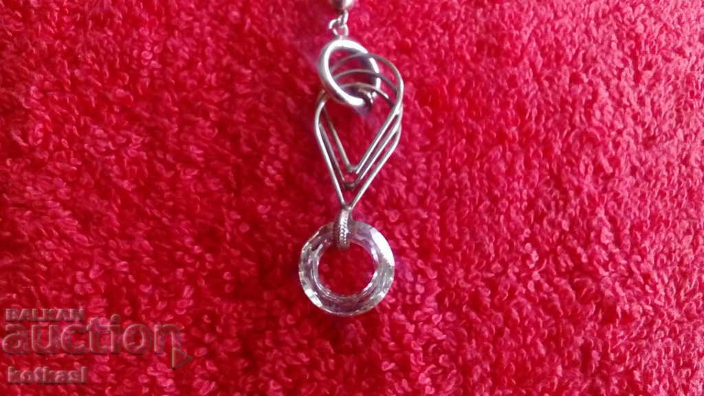 Single earring marking 3.70 gr. with price 5.50 BGN | € 2.81 Single earring marking 3.70 gr. with price 5.50 BGN | € 2.81