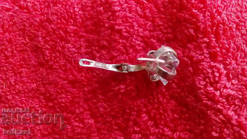 Single silver 925 earring 4.30 g with semi-precious stone with price 15.50 BGN | € 7.93 Single silver 925 earring 4.30 g with semi-precious stone with price 15.50 BGN | € 7.93