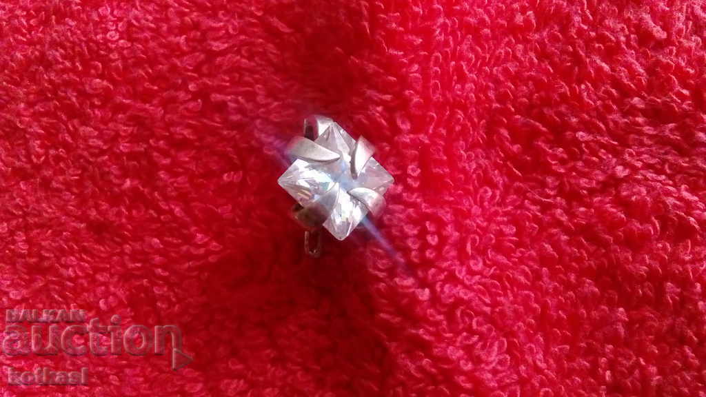 Delivery of Single silver 925 earring 4.30 g with semi-precious stone Delivery of Single silver 925 earring 4.30 g with semi-precious stone