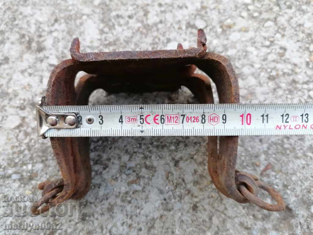 A pair of old wrought iron cats for worms spiked wrought iron - 6