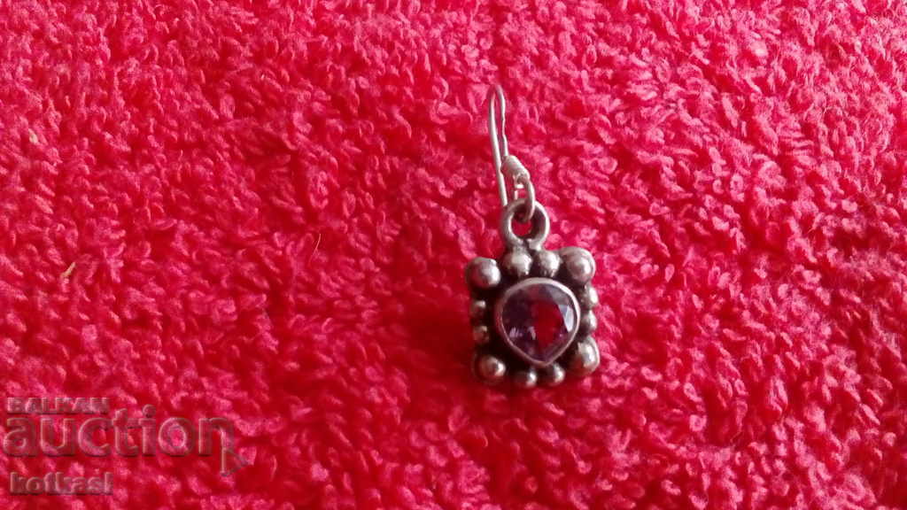 Old silver 925 single earring 2.71 g. with price 10.50 BGN | € 5.37 Old silver 925 single earring 2.71 g. with price 10.50 BGN | € 5.37