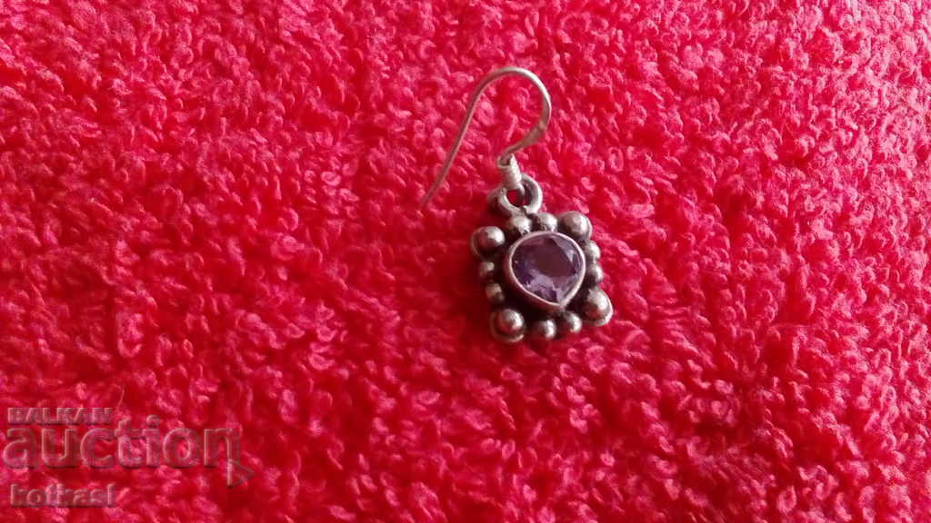 Auction Old silver 925 single earring 2.71 g. Auction Old silver 925 single earring 2.71 g.