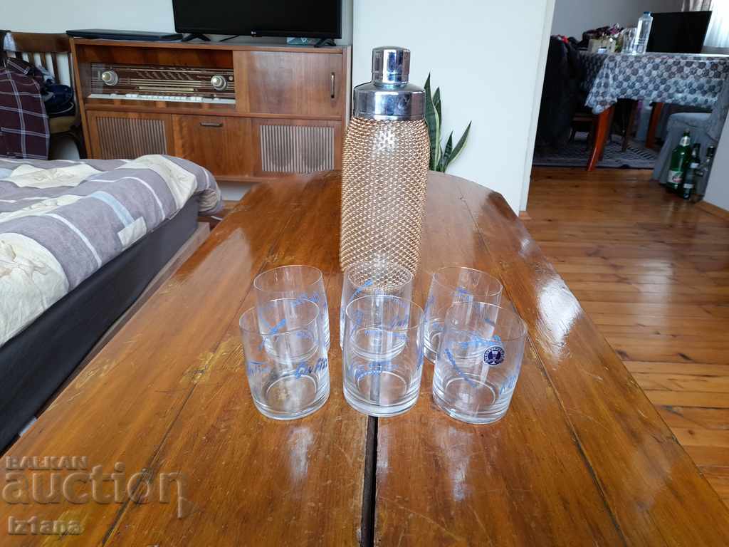 Delivery of Old shake set, shaker Delivery of Old shake set, shaker