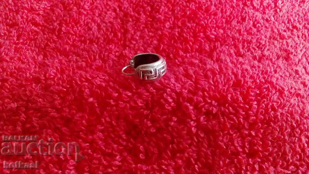 Delivery of Old silver 925 single earring Delivery of Old silver 925 single earring