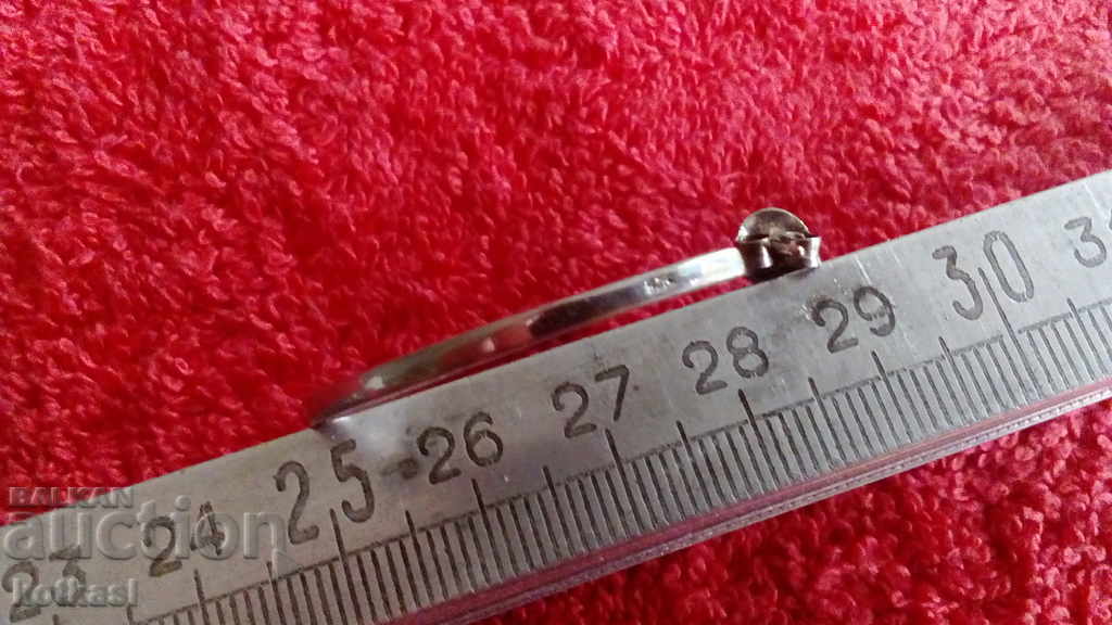 Auction Old silver 925 single earring with semi-precious stones Auction Old silver 925 single earring with semi-precious stones