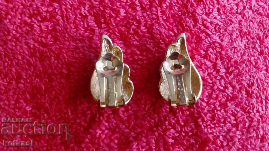 Auction Beautiful Chr.Dior C GERMANY branded semi-precious stone earrings Auction Beautiful Chr.Dior C GERMANY branded semi-precious stone earrings