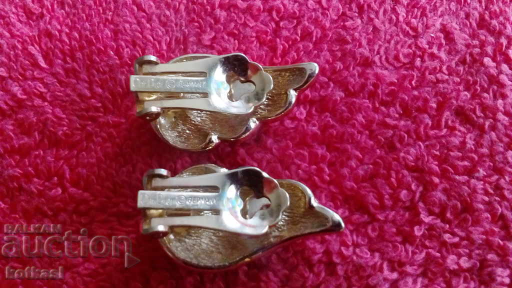 Delivery of Beautiful Chr.Dior C GERMANY branded semi-precious stone earrings Delivery of Beautiful Chr.Dior C GERMANY branded semi-precious stone earrings