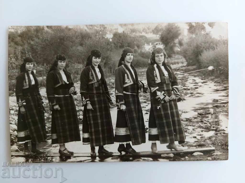 Auction  SUKMAN NARROW APRON KINGDOM BULGARIA PHOTO PHOTO