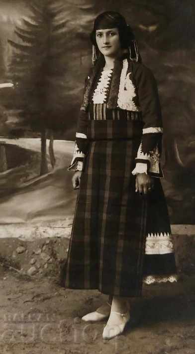 1929 SUKMAN SETRE WEARING TOWEL SARMA ROYAL PHOTO PHOTO