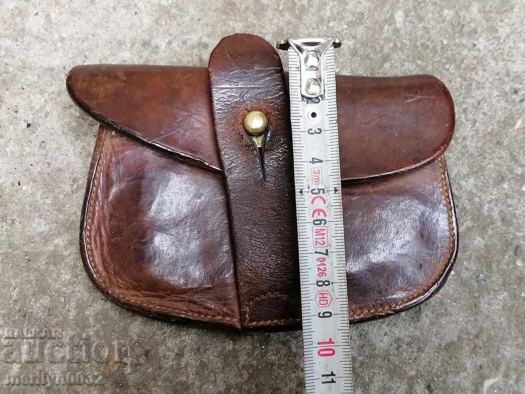 Auction Old combat leather slate slingshot for documents wallet Auction Old combat leather slate slingshot for documents wallet