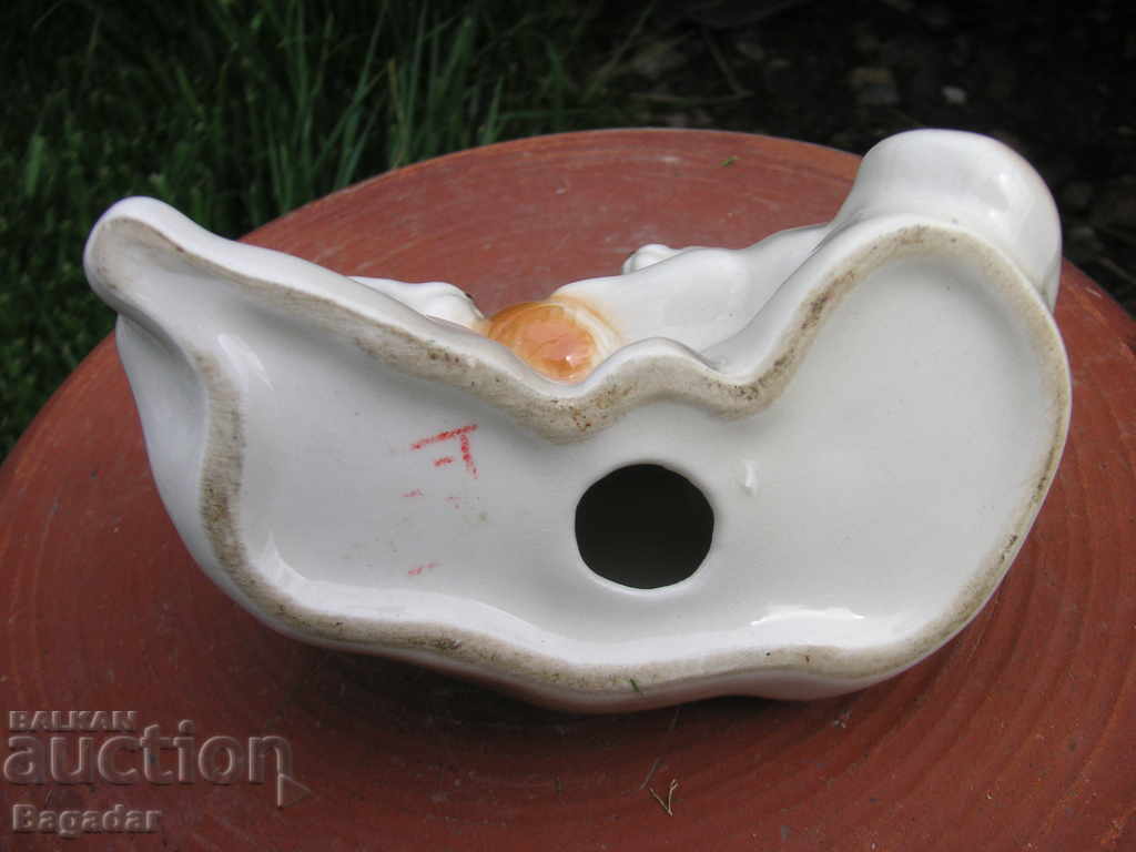 Аукцион Порцеланова статуетка Аукцион Порцеланова статуетка