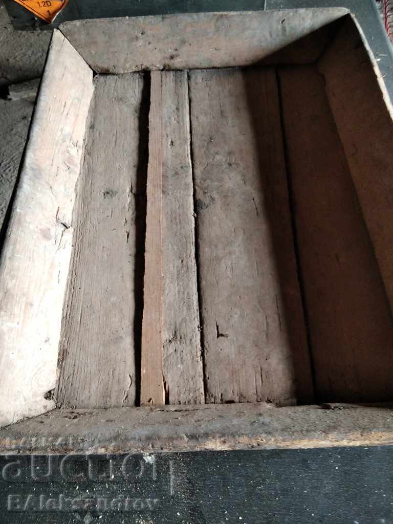 Old night for kneading bread with price 6.00 BGN | € 3.07 Old night for kneading bread with price 6.00 BGN | € 3.07