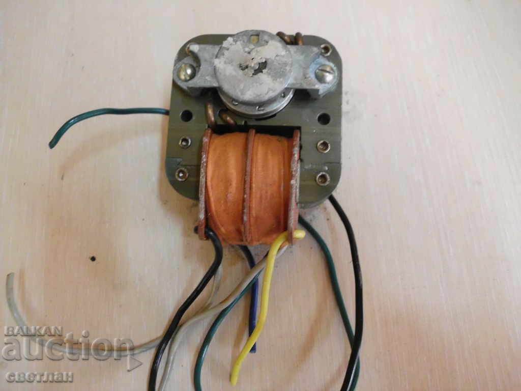 МОТОР ЗА ГРАМОФОН-РАБОТИ с цена 26.00 лв. | € 13.29 МОТОР ЗА ГРАМОФОН-РАБОТИ с цена 26.00 лв. | € 13.29